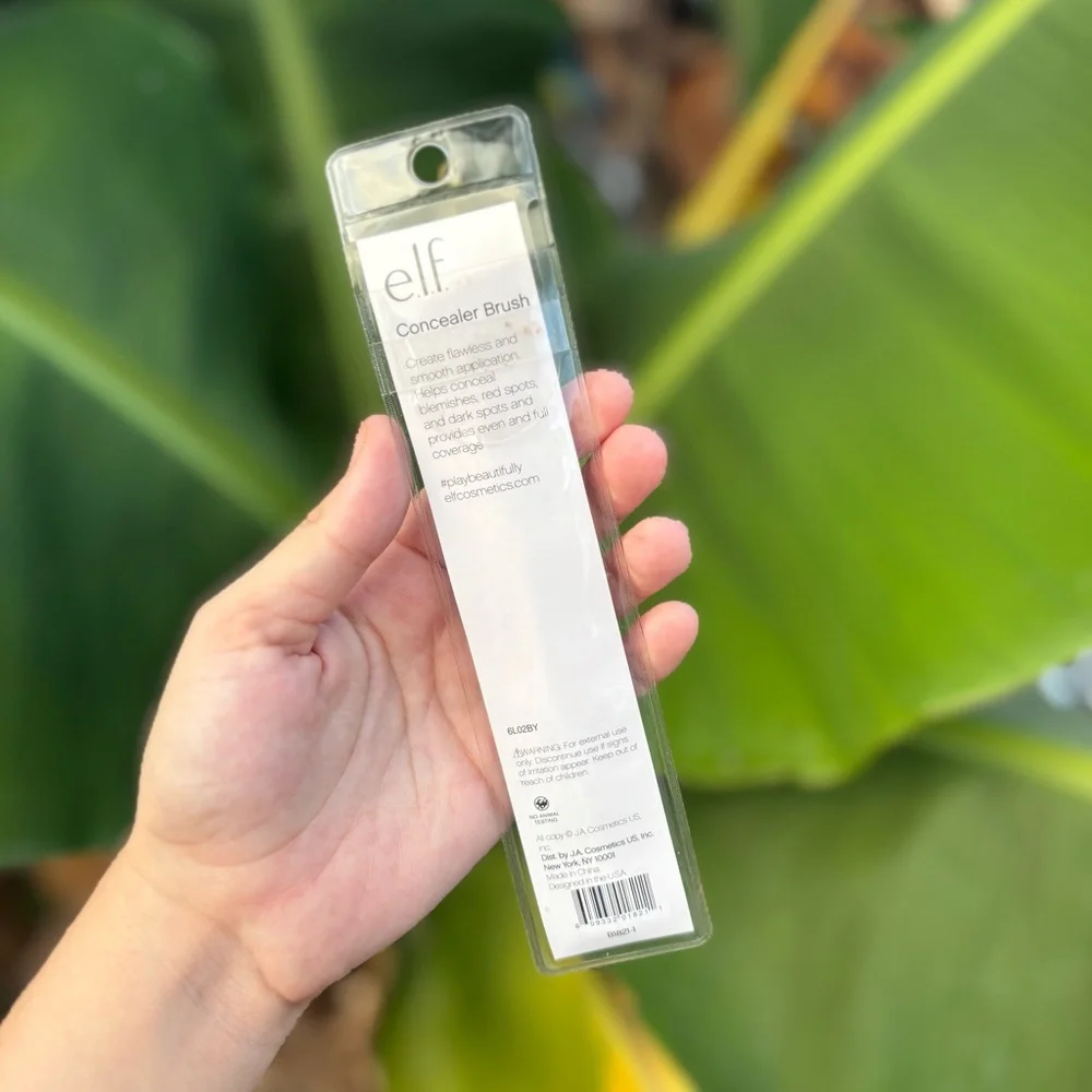 NEW e.l.f. Cosmetics Concealer Brush